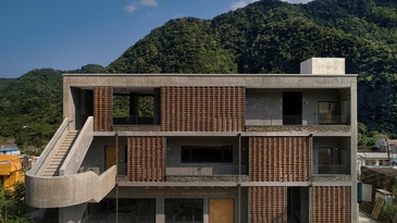 「台東縣達仁鄉土坂村活動中心」融合傳統與現代元素！從建築看見自然力量的痕跡與地域美學的文化意象-