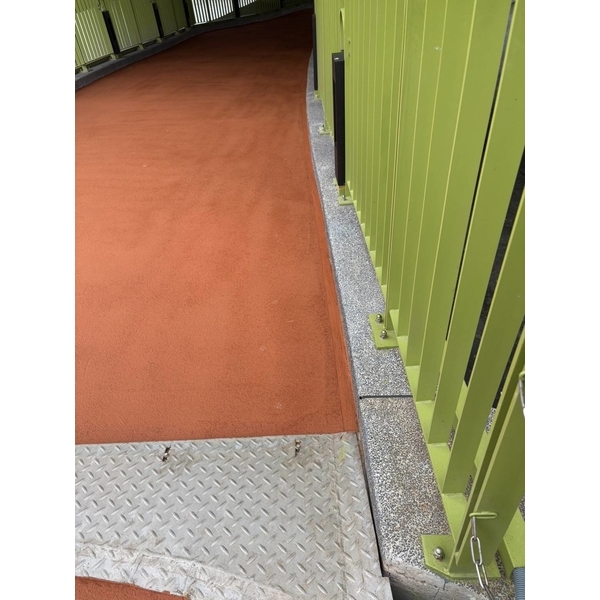 彩砂地坪應用於自行車道工程-劦翊實業有限公司