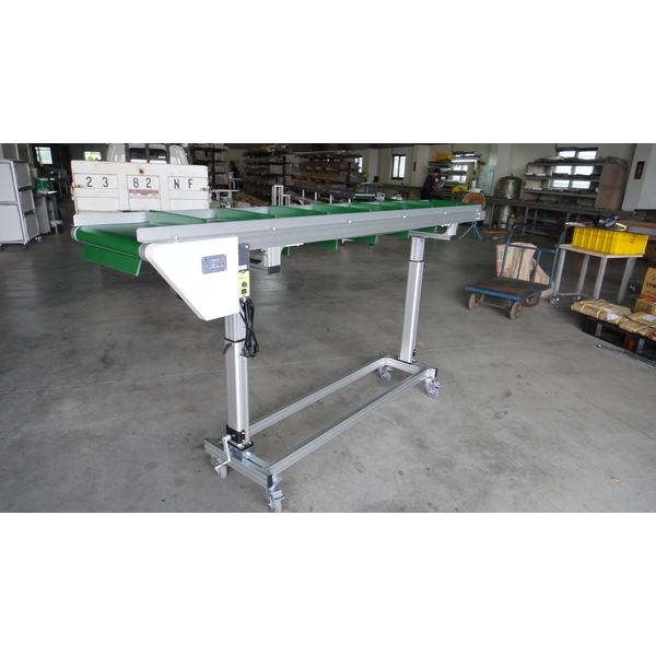 GIE平面皮帶輸送機-巨碩精機有限公司