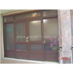 鋁製玻璃門廳(改裝後)