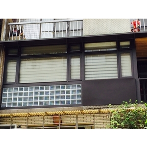 陽台 推開+固定 景觀窗 （採用DK時尚精品窗)-鑫輝鋁業有限公司