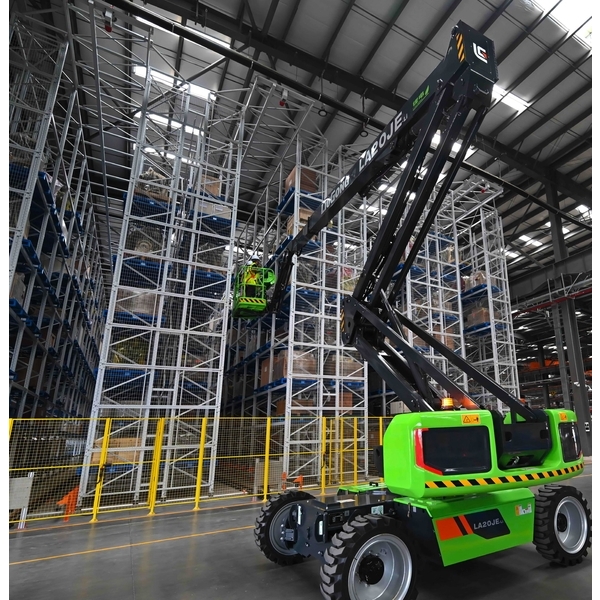 柳工 LA20JE 電動曲臂式高空作業平台-宏欣起重有限公司