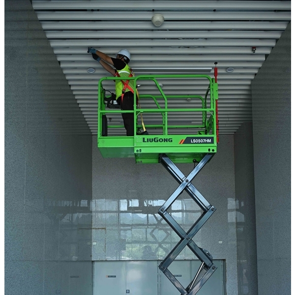 LS0507HM電動剪式升降平台-宏欣起重有限公司