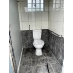 水泥流動廁所