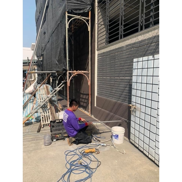 外牆鐵衣防水-弓長工程行