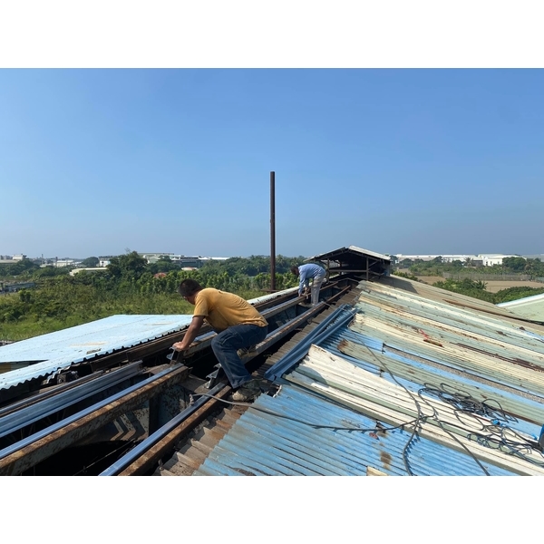 屋頂屋頂輕型鋼結構補強-弓長工程行