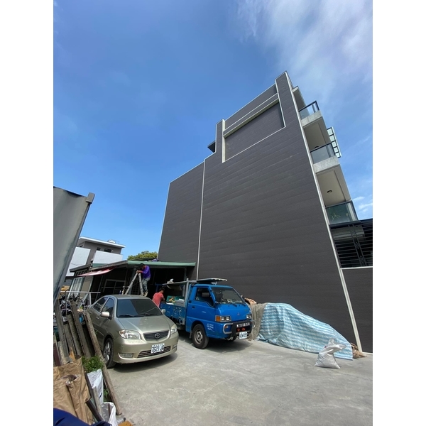 新建房屋外牆穿鐵衣-弓長工程行