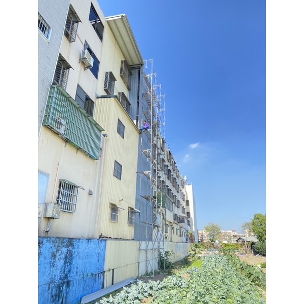 一至四樓增建、穿鐵衣工程-弓長工程行