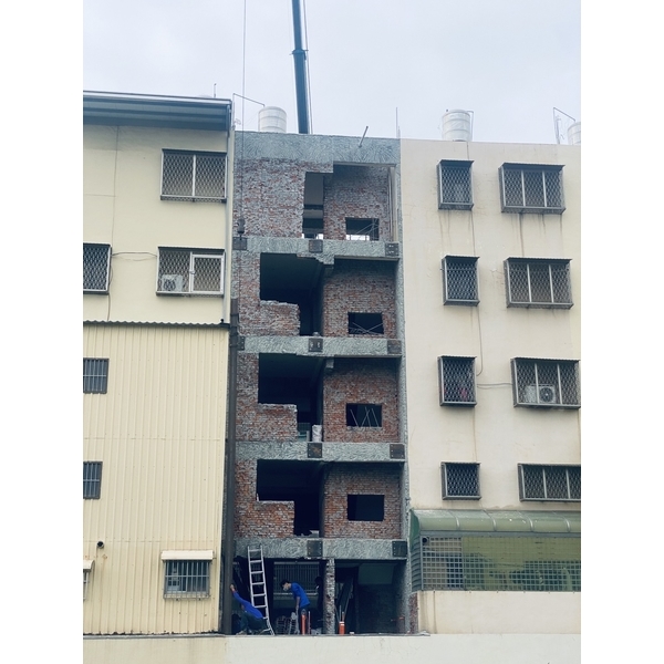 一至四樓增建、穿鐵衣工程-弓長工程行
