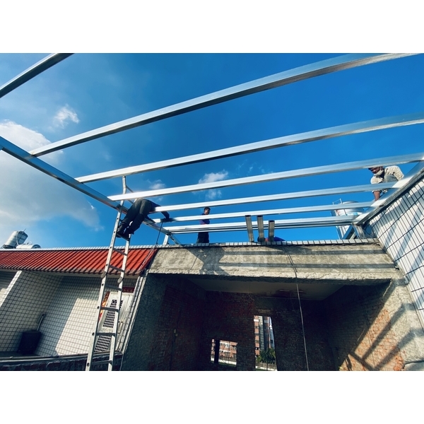 一至四樓增建、穿鐵衣工程-弓長工程行