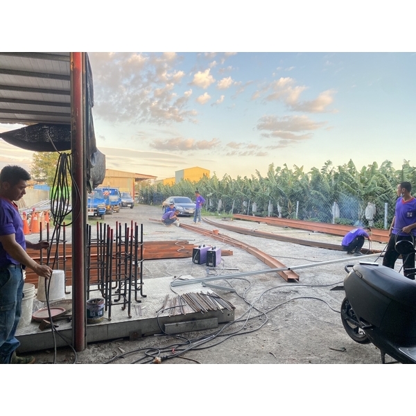 半圓遮雨棚更換-弓長工程行