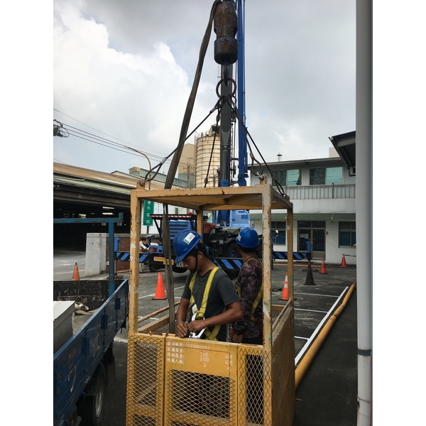 屋頂浪板保養抓漏工程-弓長工程行