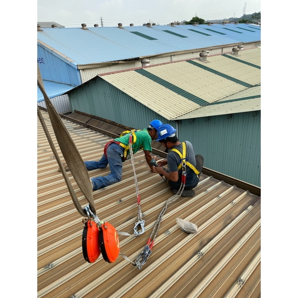 屋頂浪板保養抓漏工程-弓長工程行