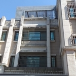 頂樓加蓋鋼網牆灌水泥中