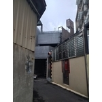 增建鋼網牆準備灌水泥中