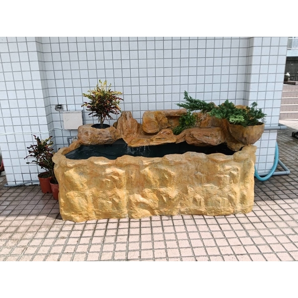 FRP假山水池造景