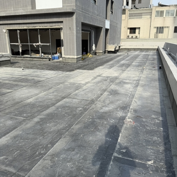 大樓屋頂防水工程