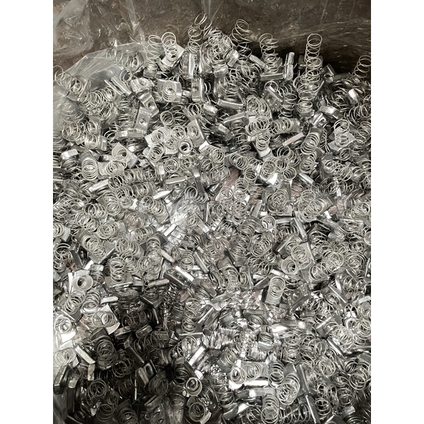 白鐵304彈簧螺帽M8(8mm) 型鋼彈帽 方形螺帽 彈簧螺母 C型鋼配件-順典鐵工廠股份有限公司